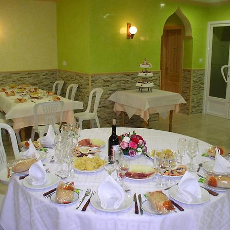 Hostal Mary Tere 살로브레나 외부 사진